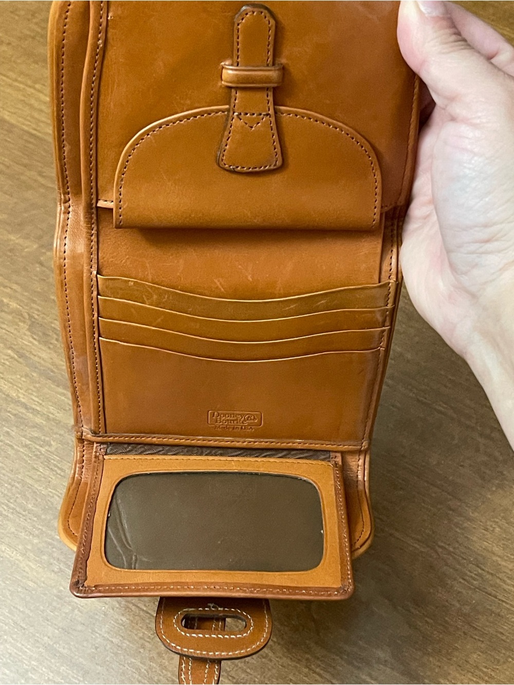 l Dooney & Bourke Vintage Black Brown Classic Bifold Pebble Grain Leather Wallet - Picture 6 of 9
